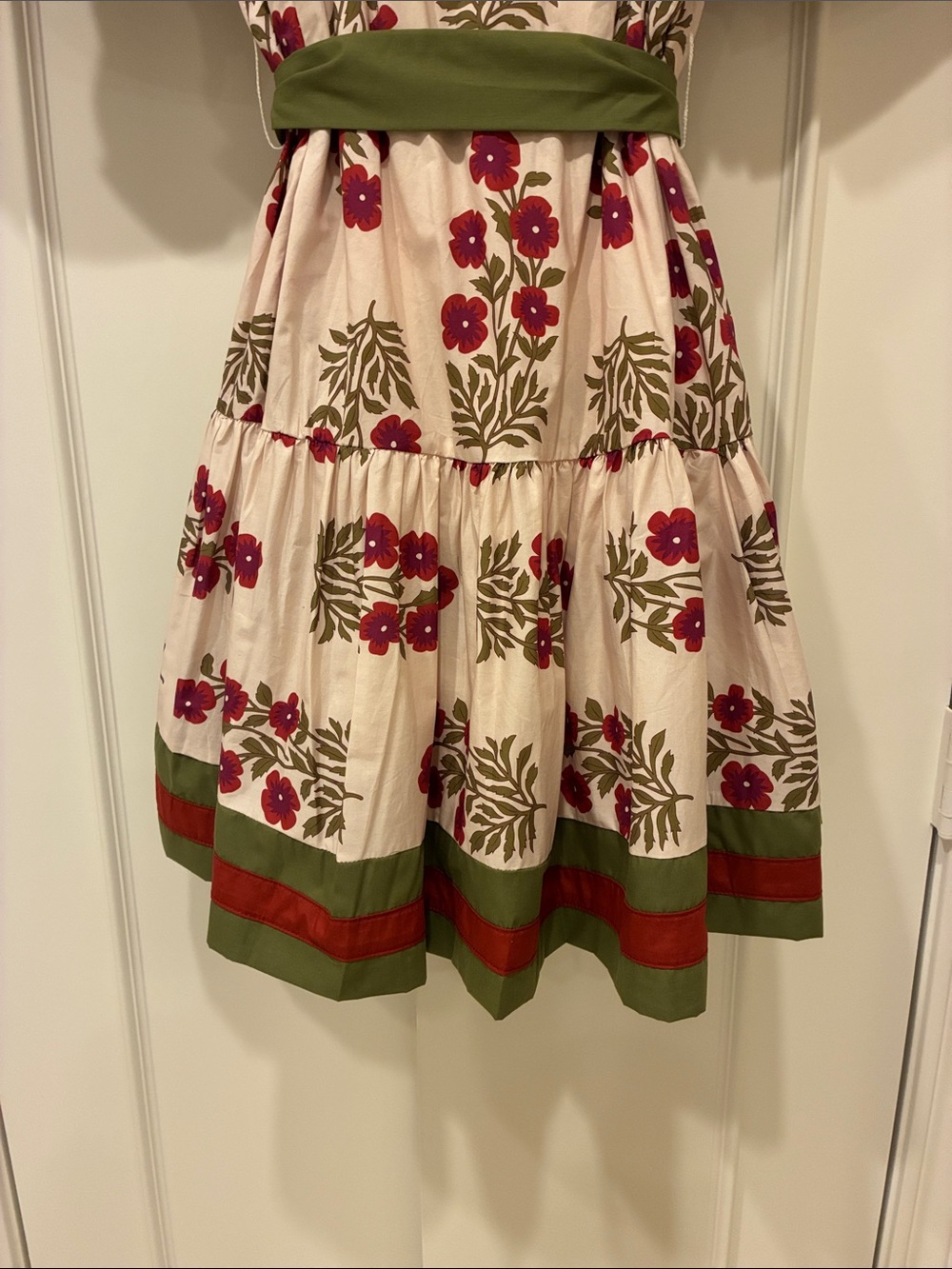 entro Dress - Picture 6 of 10
